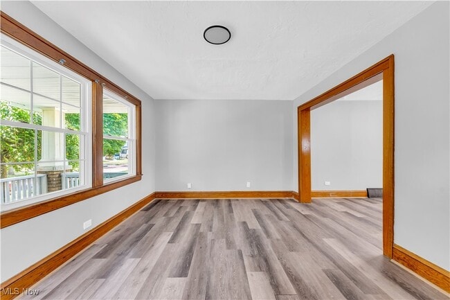 Building Photo - 3195 W 114th St