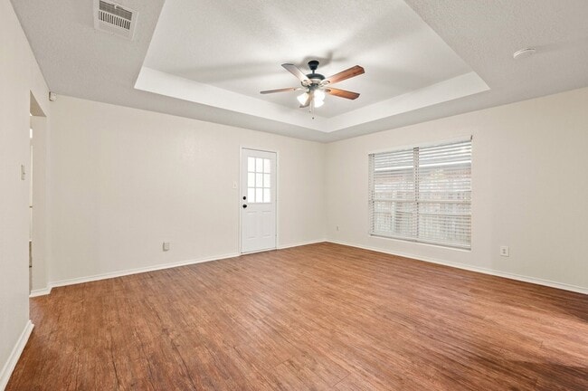 Building Photo - 961 Indian Blanket Dr
