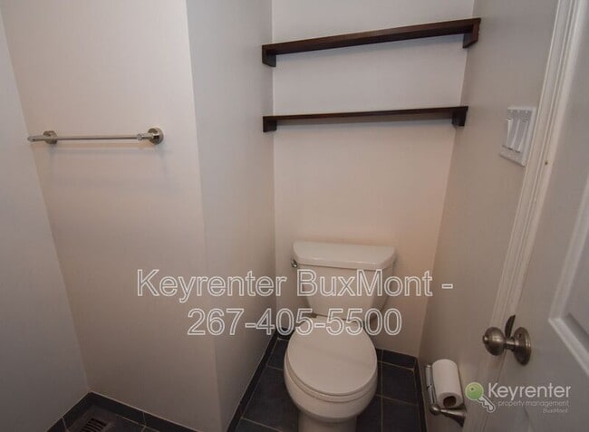 Building Photo - 1401 Kathleen Ct