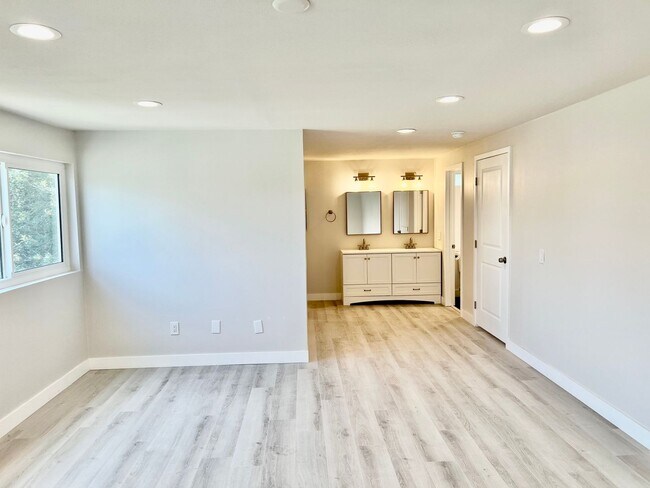 Building Photo - Nicely Remodeled 2 Story Home