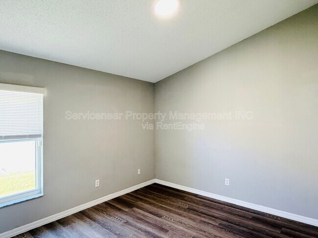 Building Photo - 2506 Oneida Loop