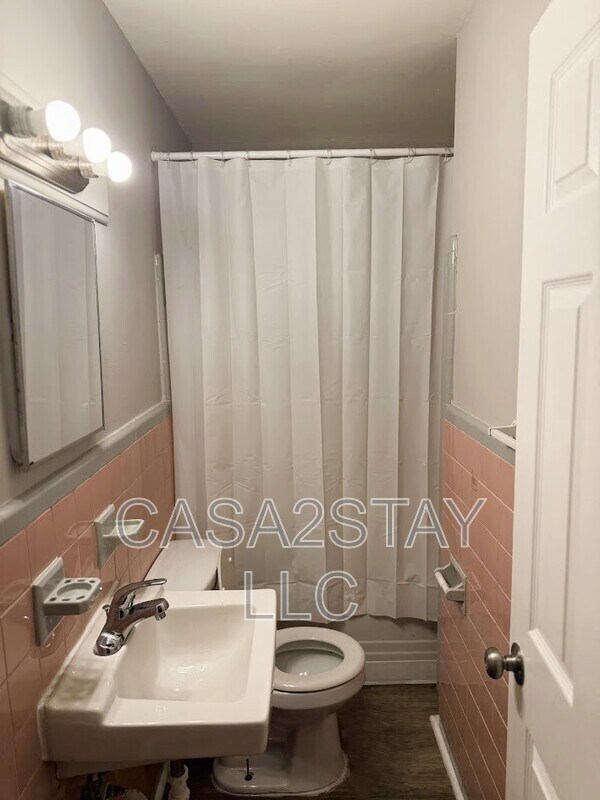 Building Photo - 1607 Algonquin Pkwy