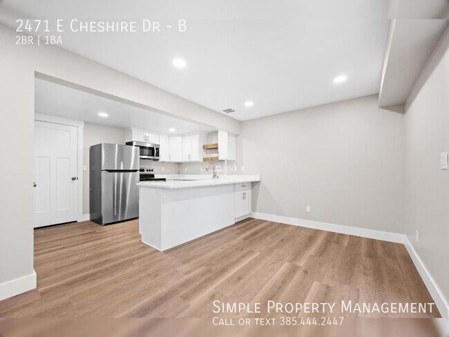 Building Photo - 2471 Cheshire Dr