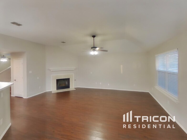 Building Photo - 2965 Misty Ridge Ln