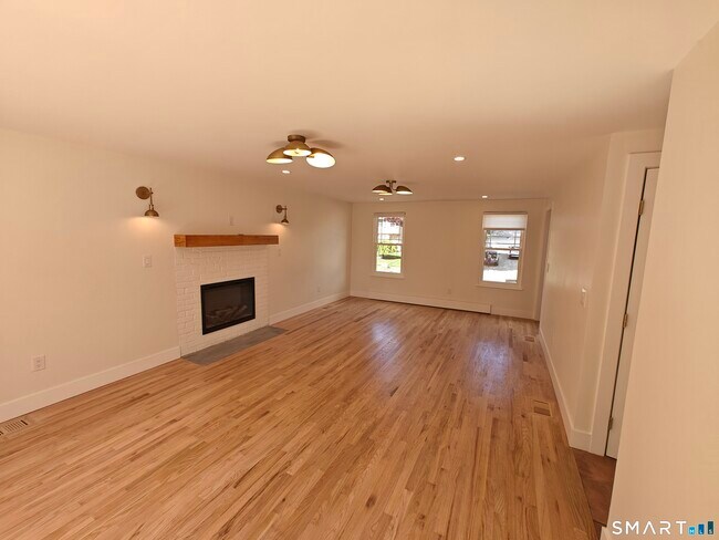 Building Photo - 241 Cricket Knoll