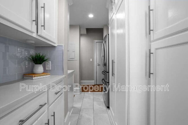 Building Photo - 30 5th St NE