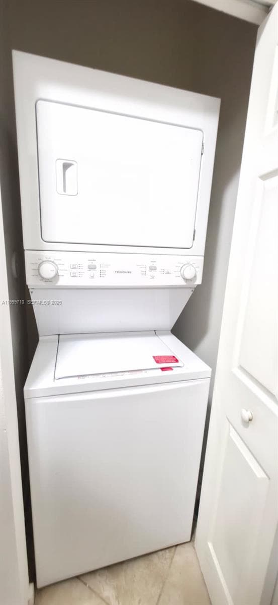 Building Photo - 9160 SW 171st Ct