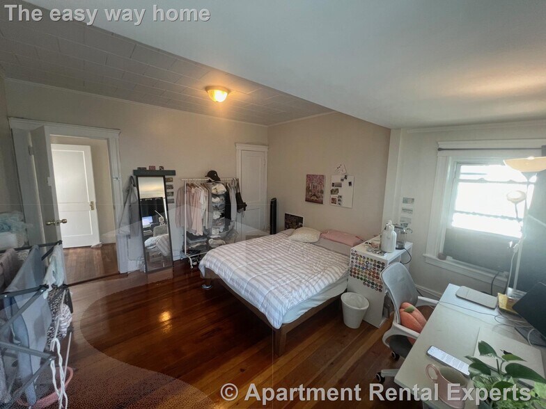 Building Photo - 73 Frederick Ave