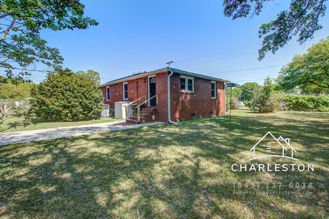 Building Photo - 200 State Rd S-8-384