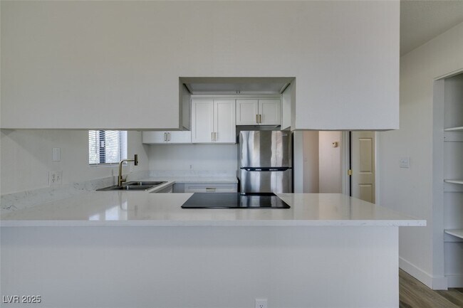 Building Photo - 6932 Kilgore Dr