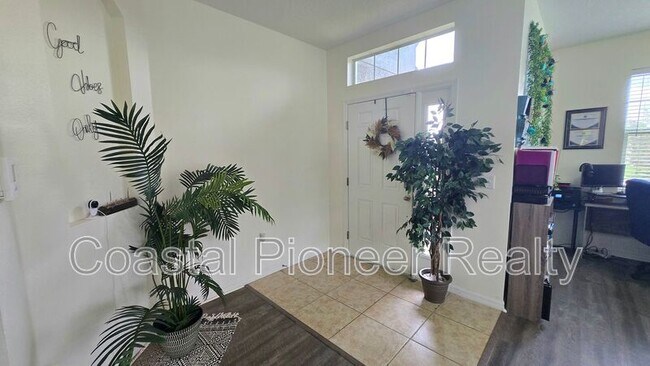 Building Photo - 30953 Water Lily Dr