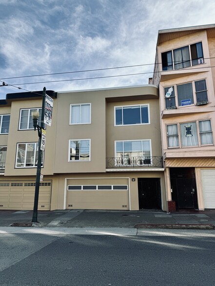 Building Photo - 1683 Union St