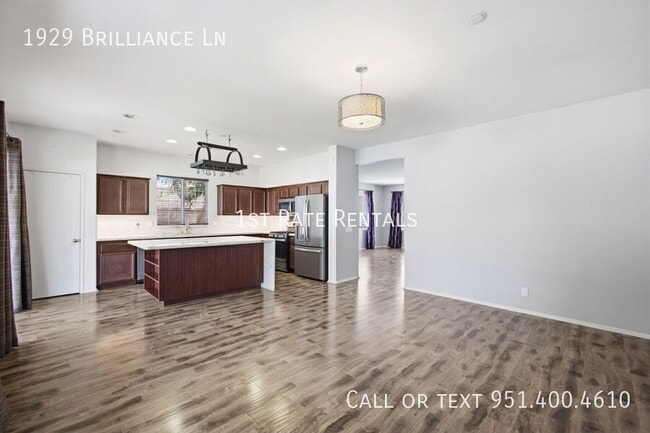 Building Photo - 1929 Brilliance Ln