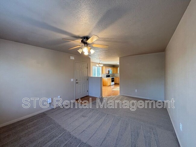 Building Photo - 2642 E 750 N