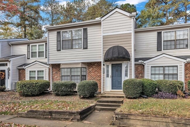 Building Photo - 2430 Condor Ct