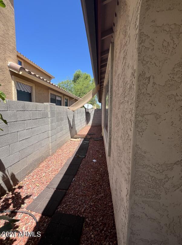 Building Photo - 4135 E Bellerive Dr