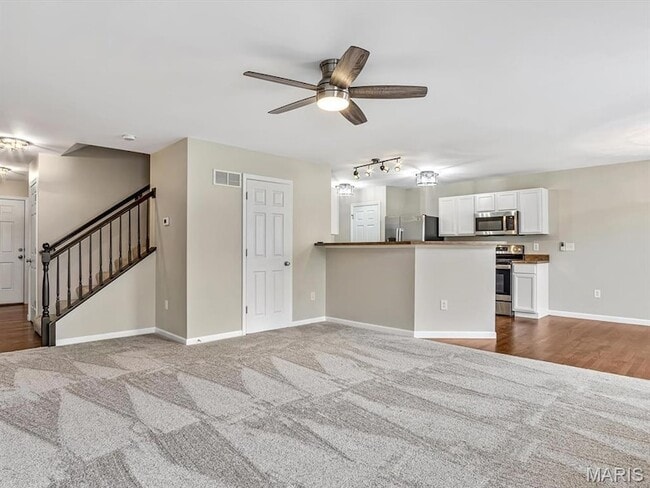 Building Photo - 863 Harbor Woods Dr