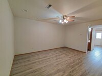 Building Photo - 24990 Scenic Dr