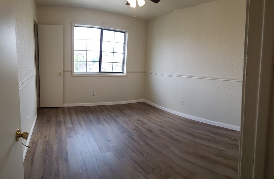 Building Photo - 1106 Shanarae Cir