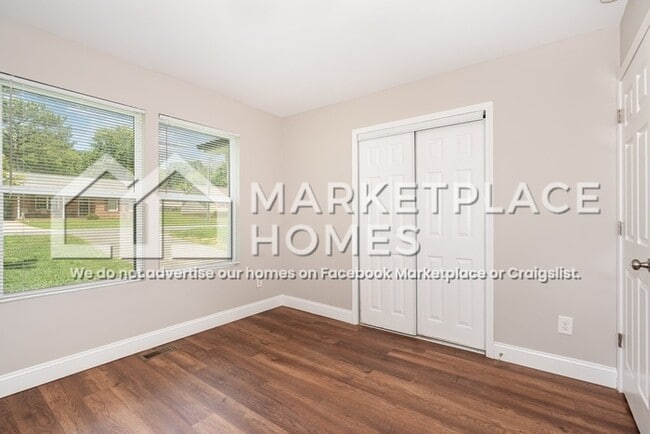 Building Photo - 404 N 13th St