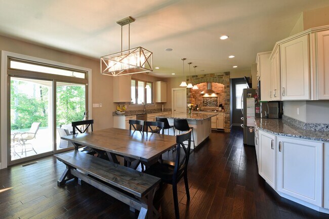 Building Photo - 72 Kimball Grove Ct