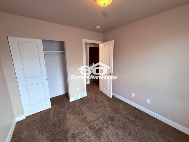 Building Photo - 7535 Vinci Pl