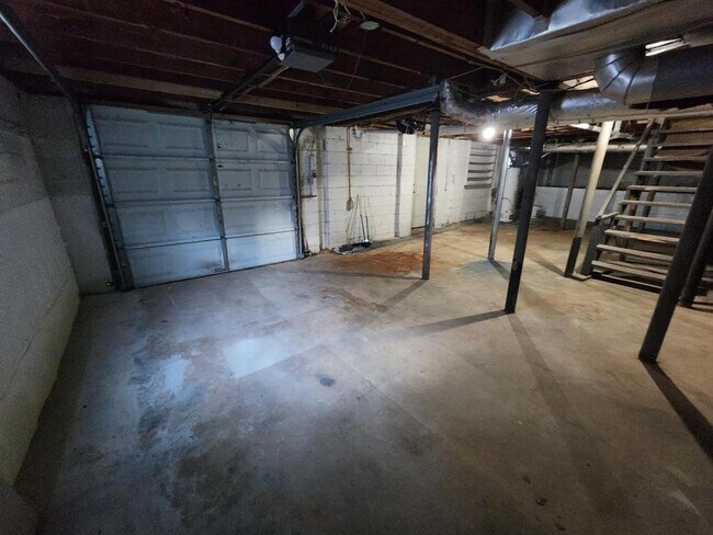 Building Photo - 2431 N Decatur Rd