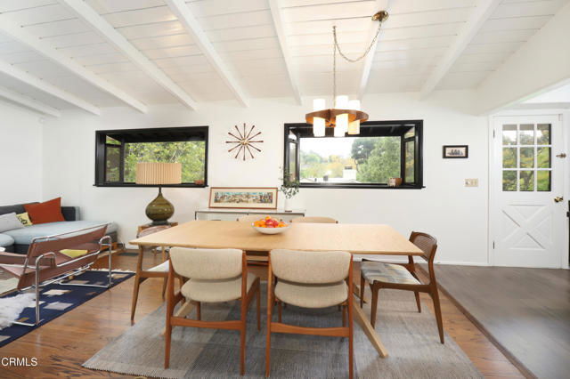 Building Photo - 400 Glenullen Dr