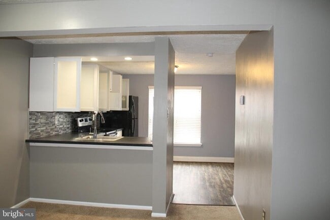 Building Photo - 7345 Branchwood Terrace