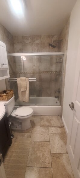 Building Photo - 460 Century Cross Ct