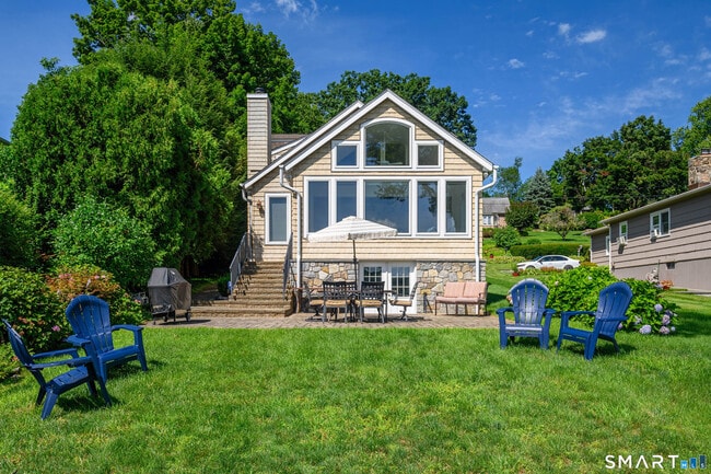 Building Photo - 4 Eastview Rd