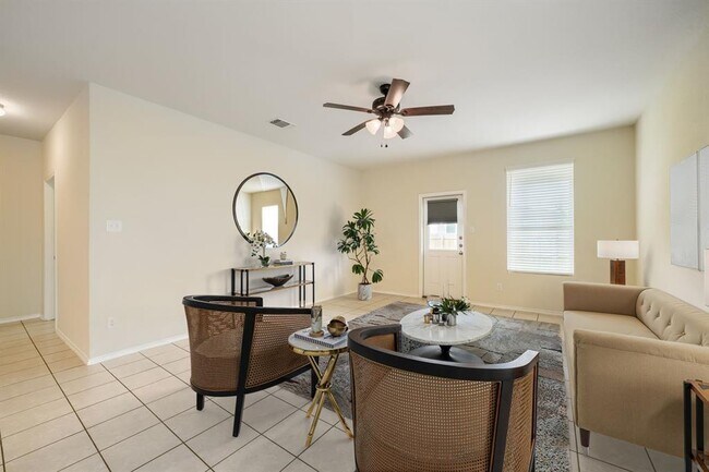 Building Photo - 616 Sonterra Blvd