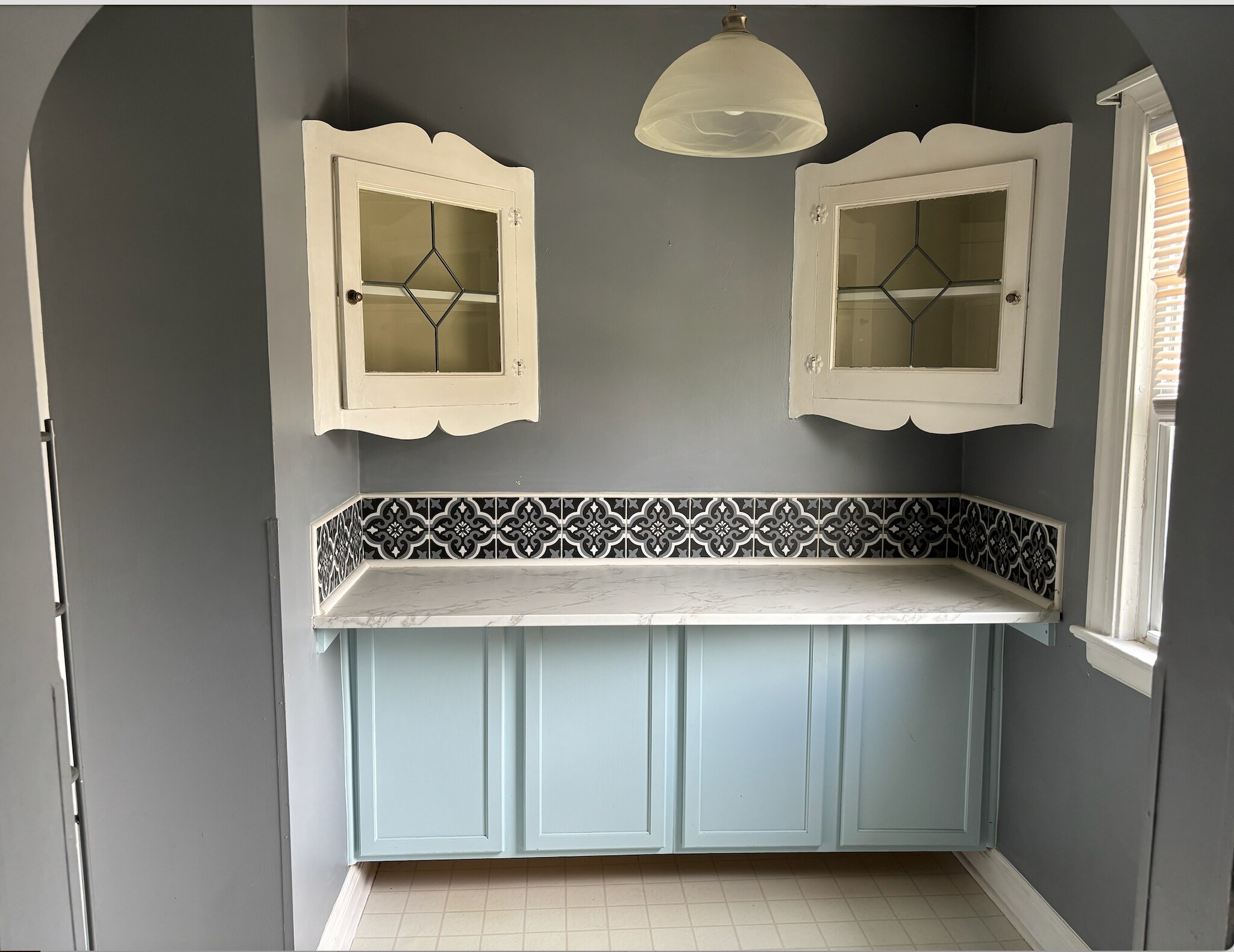Kitchen Nook - 209 W Dudley St