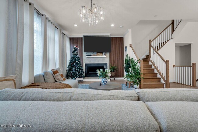 Building Photo - 23 Valiant Ct