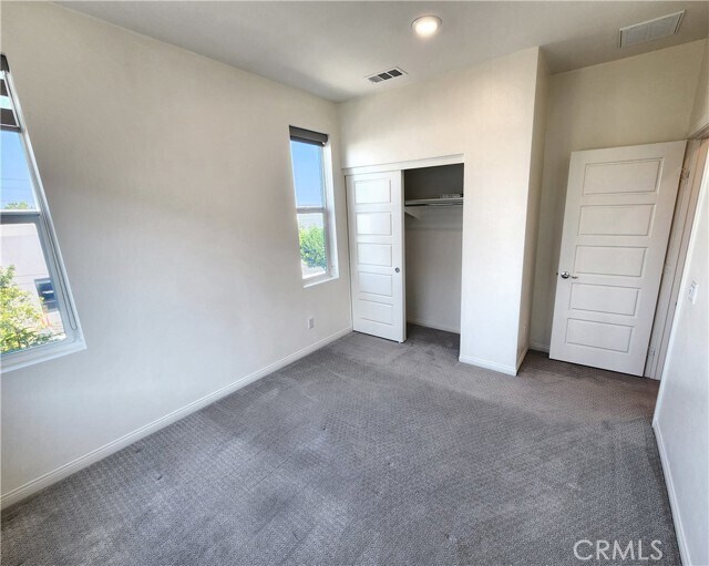Building Photo - 203 Steely