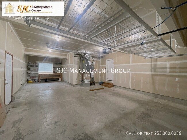 Building Photo - 11914 183rd St E