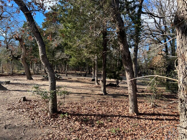 Building Photo - 292 Spence Ln