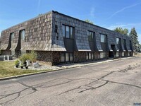 Building Photo - Cliffwood Apartments III