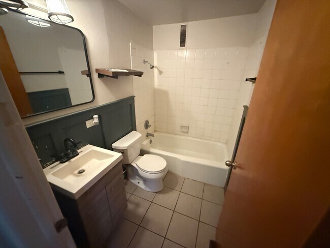 Primary Photo - 1245-1247 S 5th Ave