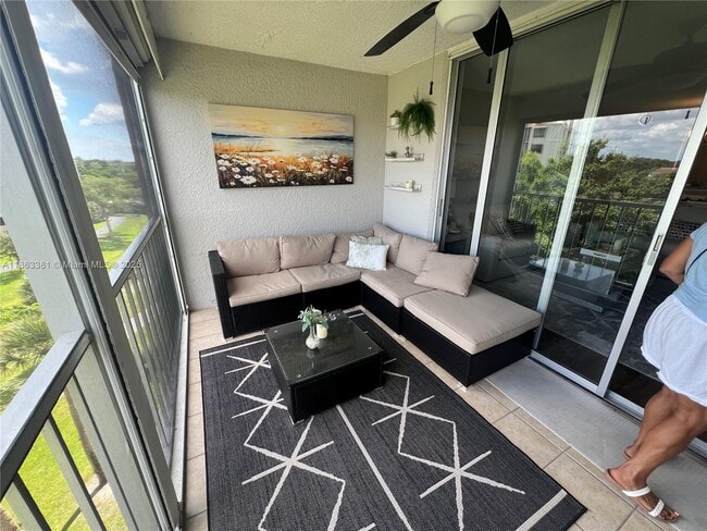 Building Photo - 14527 Bonaire Blvd