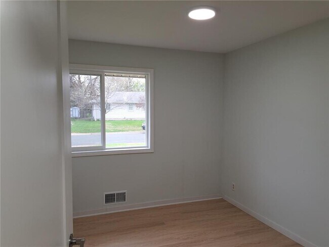 Building Photo - 7632 Scott Ave N