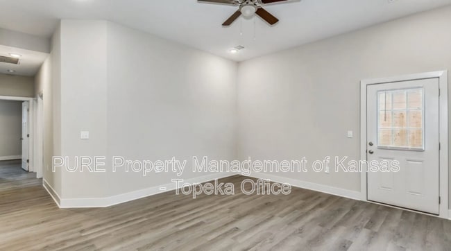 Building Photo - 3618 W 45th St S