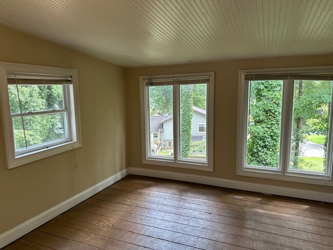 Building Photo - Large 4BR in Marietta