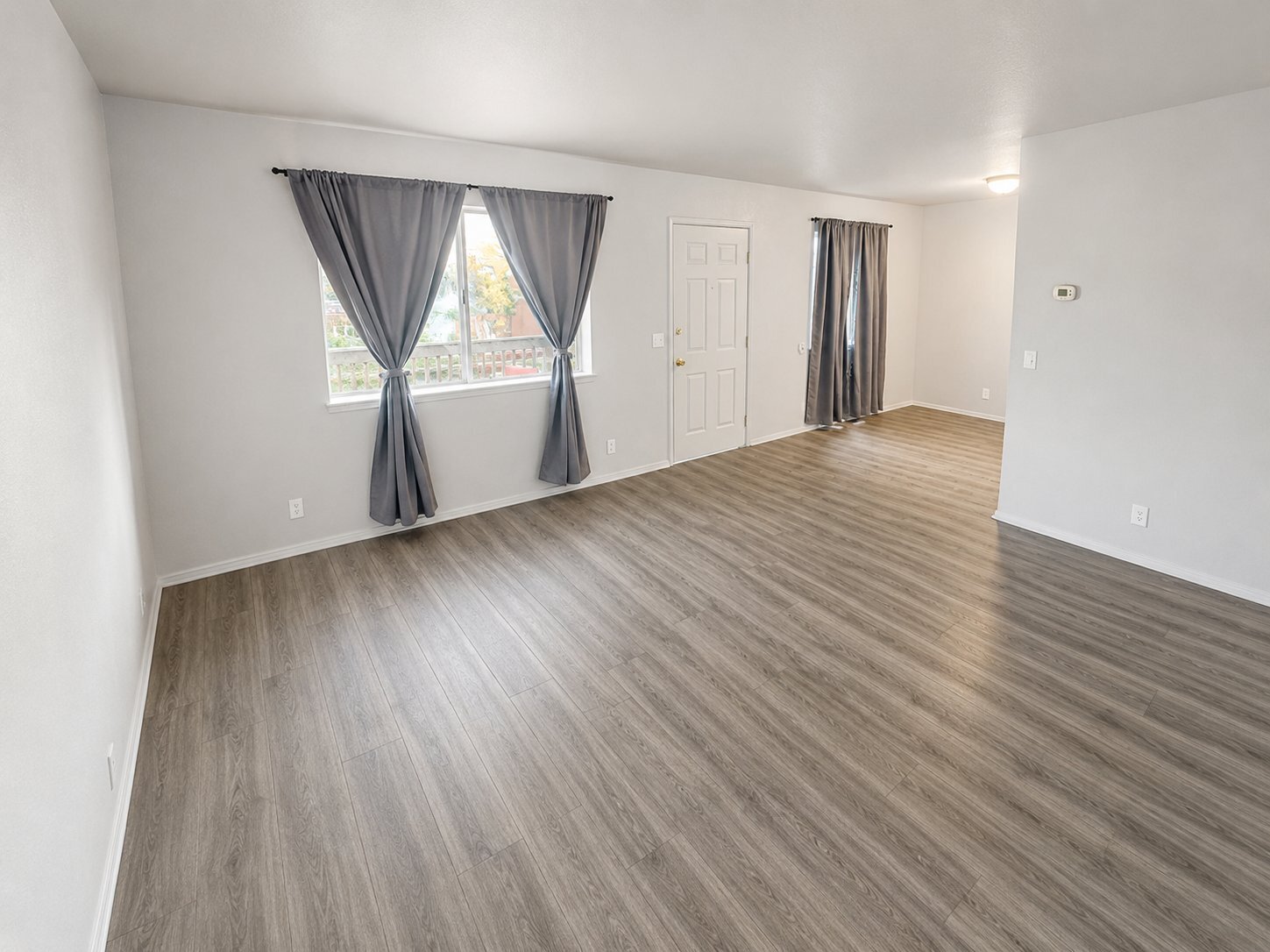Building Photo - 1111 E Cochise St