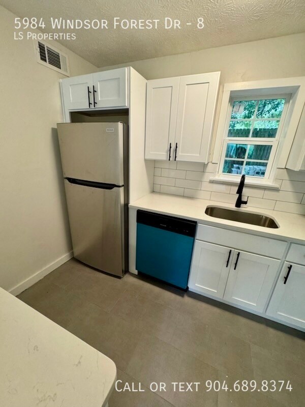 Building Photo - 5984 Windsor Forest Dr