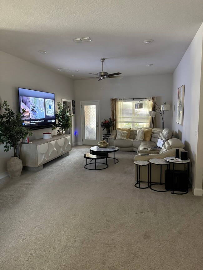 Building Photo - 29 Postman Ln