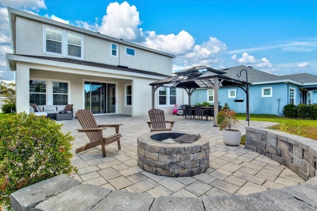 Building Photo - 5709 Silver Sun Dr