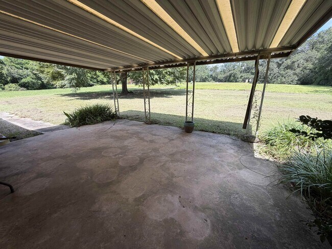 Building Photo - 5256 Quail Valley Rd
