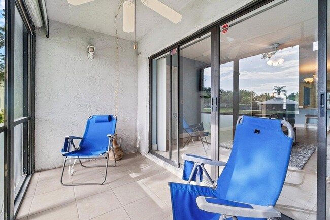 Building Photo - 1001 Sabal Ridge Cir