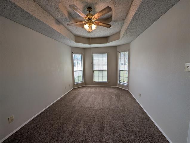 Building Photo - 442 Roosevelt Ave